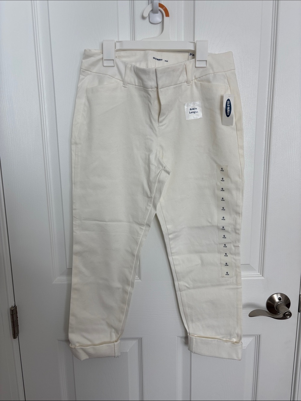 Old Navy White Cropped Pull-On Pants